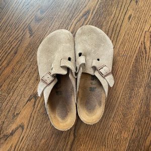 Birkenstock’s Boston Suede Clogs